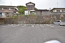7 / 11