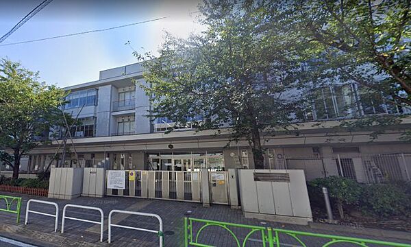 画像6:【世田谷区立駒沢小学校】駒沢大学駅から