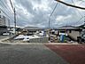 外観：前面道路含む現地写真