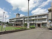 豊岡市立中筋小学校（965m）