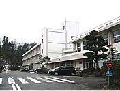 豊岡市立五荘小学校（964m）