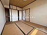 和室：押入もたっぷり収納できます