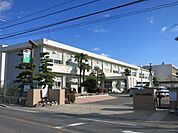 豊田市立崇化館中学校 2370m