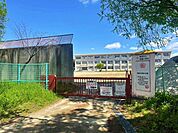 豊田市立駒場小学校 30m