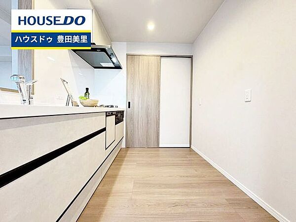 キッチンを拡大表示