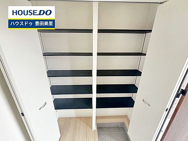 玄関を拡大表示