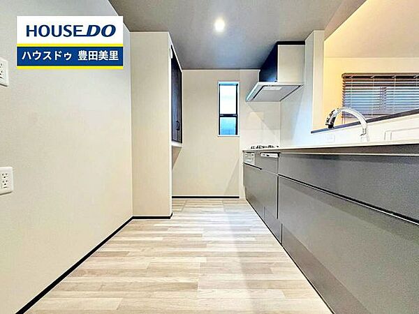 キッチンを拡大表示
