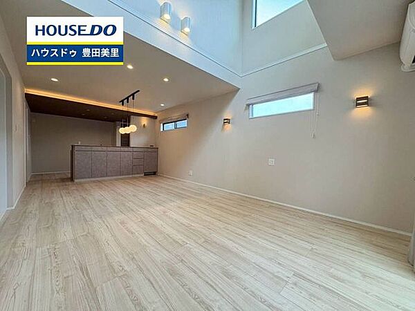 リビング/ダイニングを拡大表示