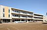 周辺：旭小学校（690m）