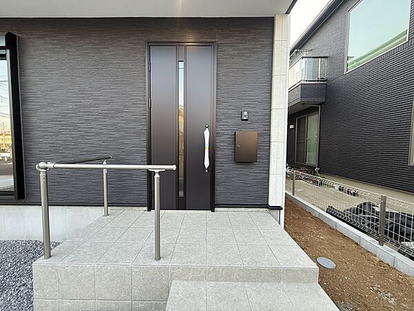 玄関を拡大表示