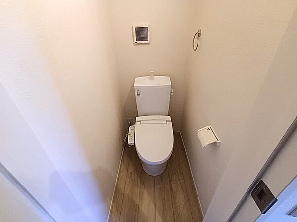 トイレを拡大表示