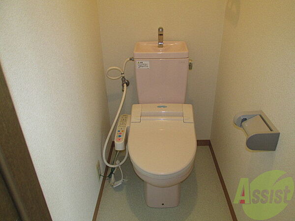 画像11:ウォシュレットつきのきれいなトイレです