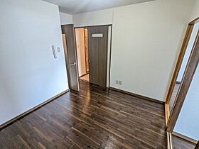 ＷＥＳＴ　ＰＡＲＫ　ＰＬＡＣＥ 202 ｜ 岐阜県各務原市川島緑町1丁目（賃貸マンション3DK・2階・48.60㎡） その3