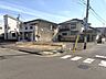 外観：前面道路含む現地写真