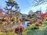 周辺：春の桜が名所として有名な自然豊かな村松公園。広々とした園内で散策やピクニックが楽しめ、四季折々の景色と落ち着いた環境が魅力です。鹿に餌をあげたり小さいお子様にも人気です。 440m
