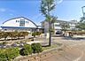 周辺：新潟市立横越小学校 横越中央にある公立小学校で、1976年創立。教育目標は「学ぼう・支え合おう・やりぬこう」で、児童数は約568人。地域との連携を重視し、多様な児童が互いを支え合う風土づくりに力を入…