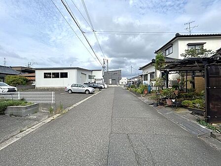 前面道路含む現地写真