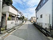 道路西側からの視点