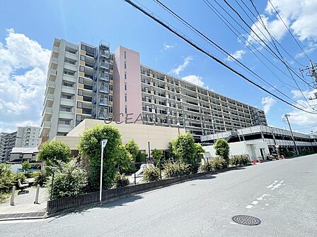 子供広場が隣接しています♪