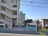周辺：豊中市立第十一中学校 830m
