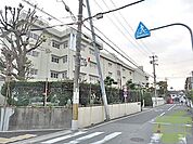 千成小学校 923m