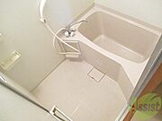こちらで一日の疲れと汚れを落として下さい♪ごゆっくりどう☆