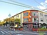 周辺：南桜塚小学校 398m