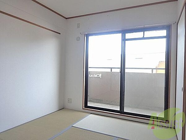 画像21:一部屋はほしいですよね。和室。日本人のこころなのかなー？