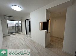 ジーメゾン金山 3階1LDKのリビング/ダイニング