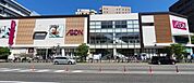 イオン金山店 徒歩8分。 620m