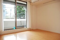 レジディア西麻布 502 5階ワンルームのリビング/ダイニング