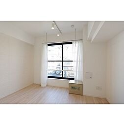 ジニア不動前 307 3階ワンルームのリビング/ダイニング