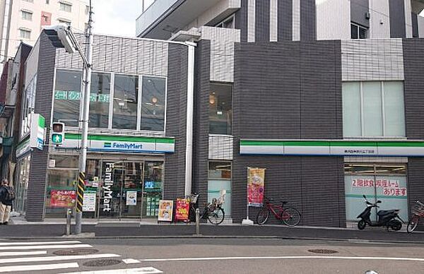 画像26:【コンビニエンスストア】ファミリーマート 横浜西神奈川三丁目店まで318ｍ