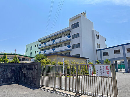 横浜市立矢向中学校(640m)