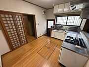 独立性のあるキッチンで、落ち着いて家事が行えます