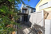 閑静な住宅地で子育て家族にピッタリ。緑に恵まれたエリアで、自然に包まれた穏やかな暮らしを実現するための、ゆとりある住環境が整っています。