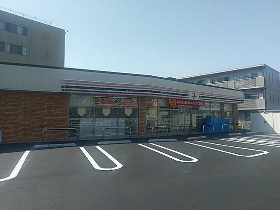 コンビニ 25...