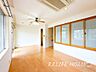 リビング/ダイニング：■Living Room■  シンプルな内装と偏り過ぎないデザインで統一感を演出。日常をワンランク上にする上質なリビング空間。