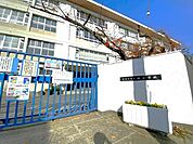 寝屋川市立桜小学校