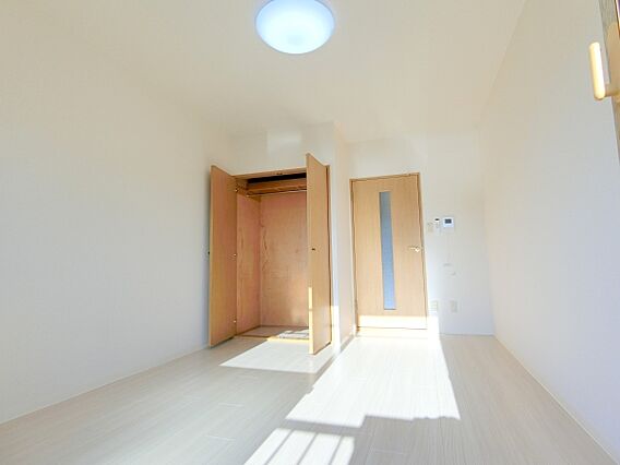 ビバリーヒルズマツモト_内装_2