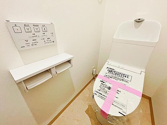 トイレ新規交換...