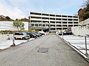 駐車場(空きは随時要確認) 高さ2100でハイルーフも駐車可能！