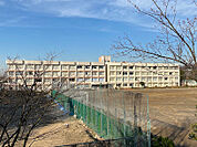 多摩市立聖ヶ丘中学校 徒歩6分