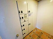 【宅配ボックス】不在時の荷物の受取もできます。