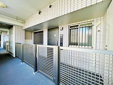 プライべート性の高い専用ポーチ付きです。