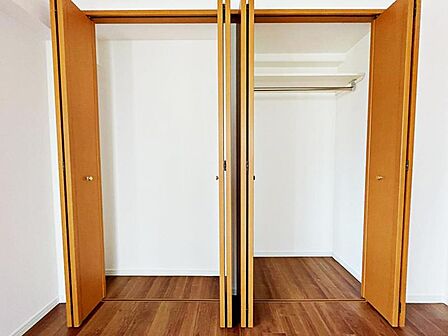 寝室収納