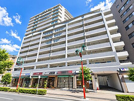 新中野駅徒歩3分【住宅ローン減税適合】犬猫・2匹迄飼育可能です。