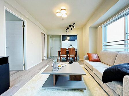 内装＆設備とも新規リフォーム済のため快適に新生活をすぐスタートできます。