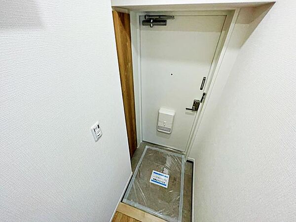 玄関を拡大表示