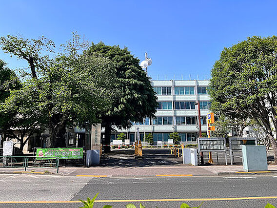 小金井市役所　...